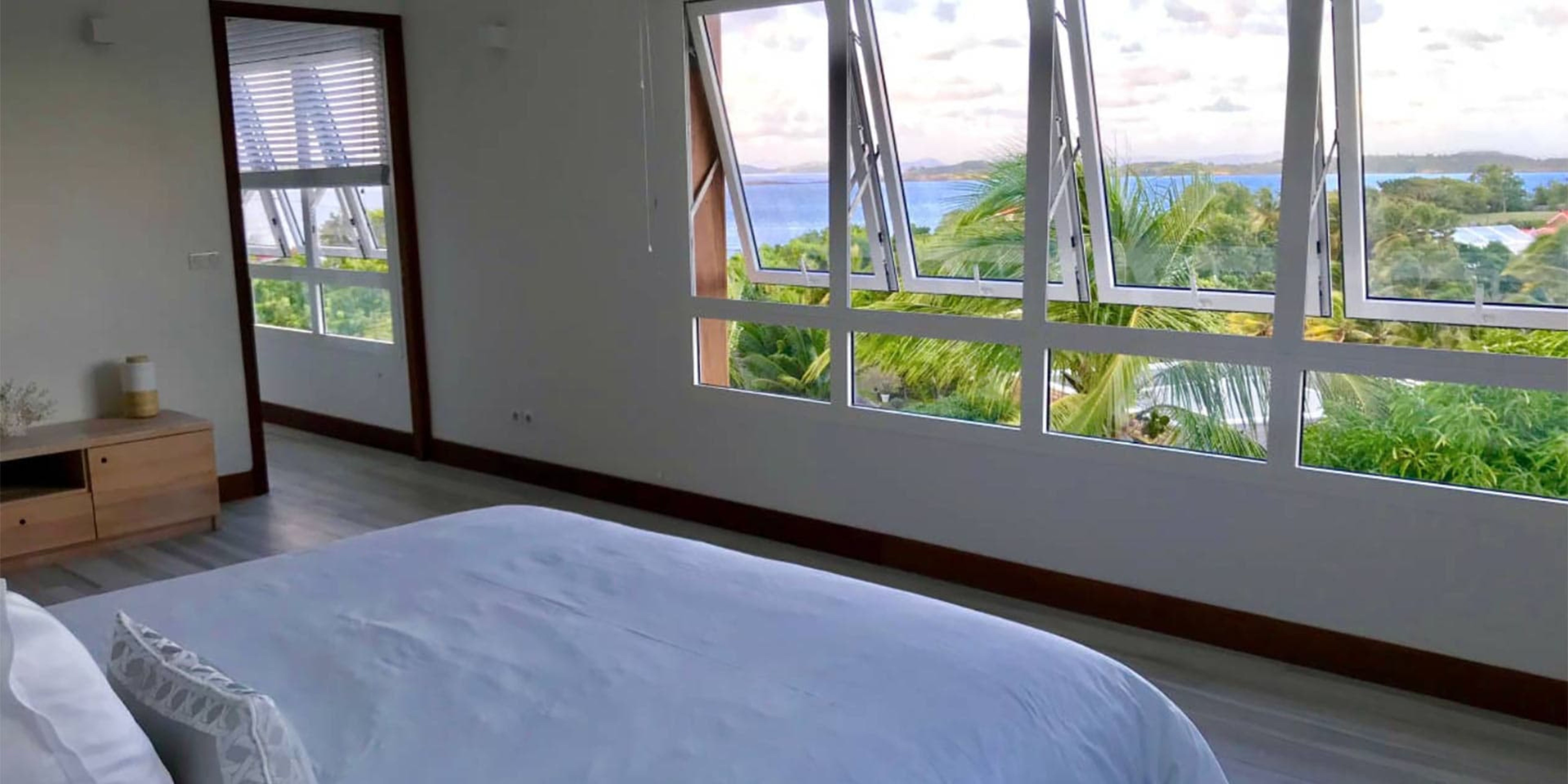 L'une des chambres de la villa Lagoon de Martinique