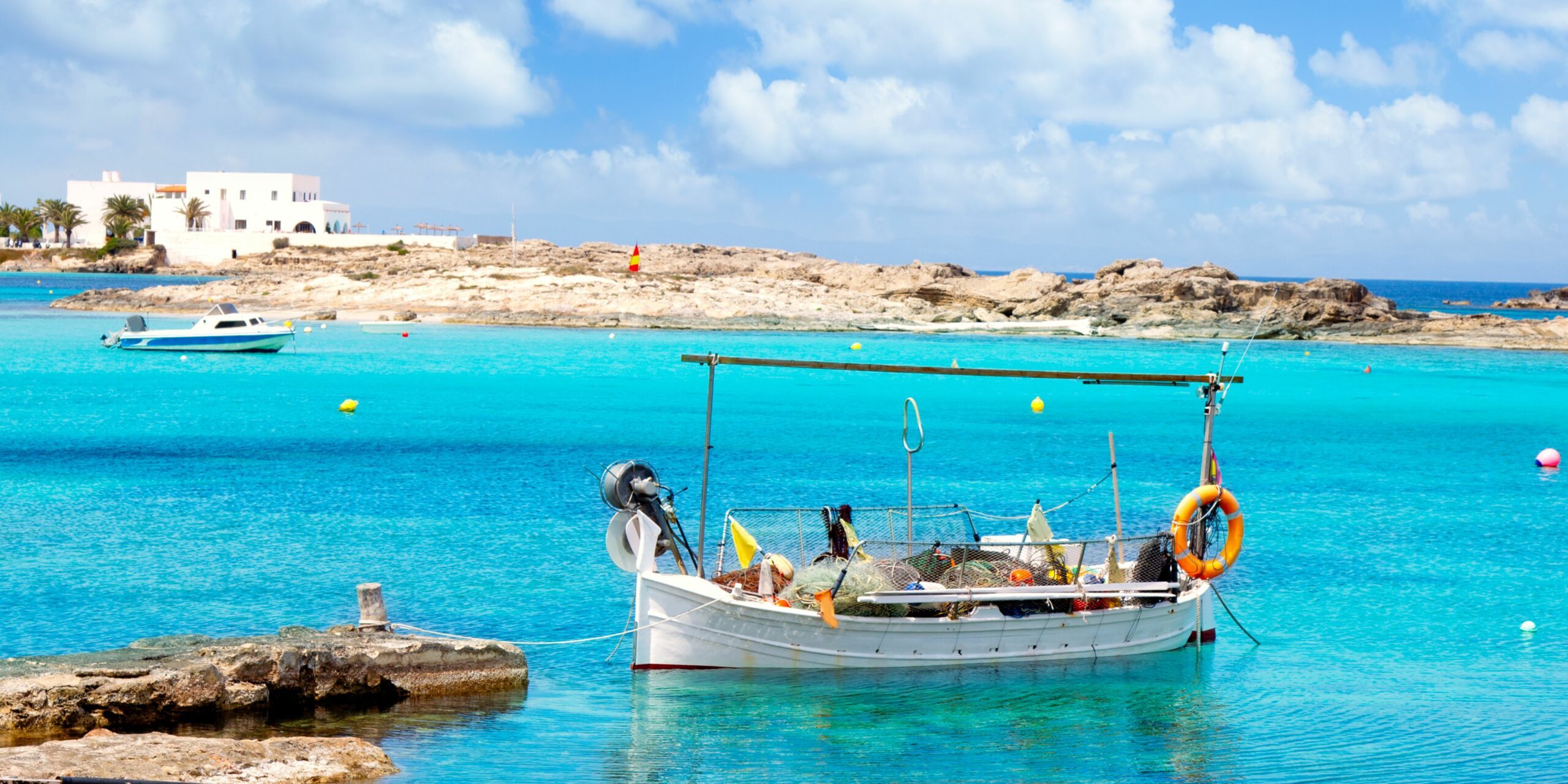 Un paysage idyllique sur une plage des îles Baléares, à Majorque ou Minorque