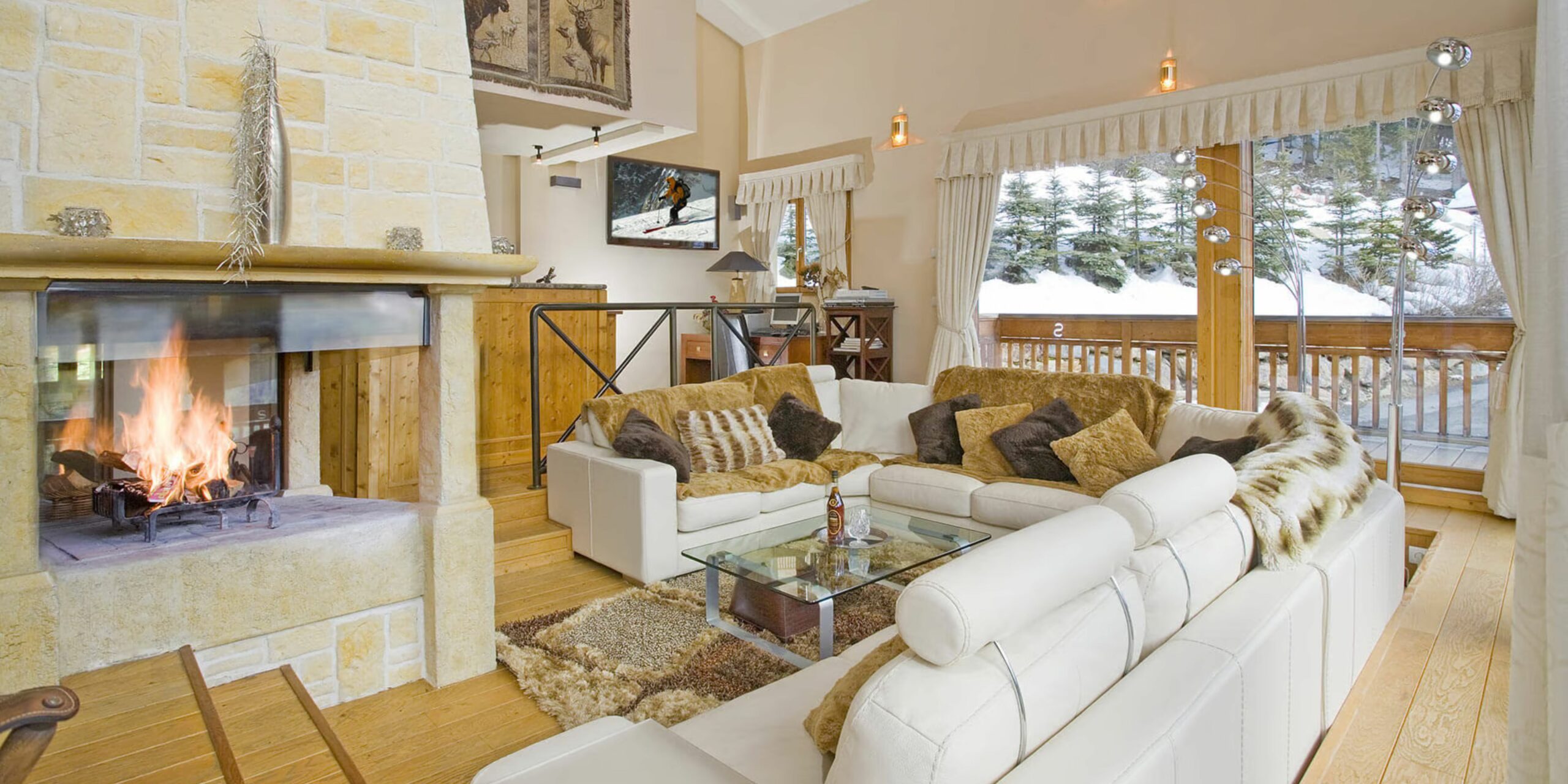 Le salon d'un chalet de luxe pour un groupe de 15 personnes à Chamonix