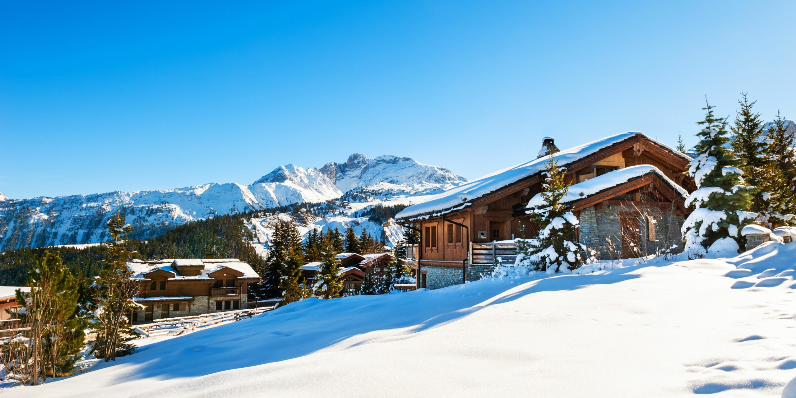 La location d'un chalet à Courchevel 1850 pour des vacances d'hiver dans les Alpes