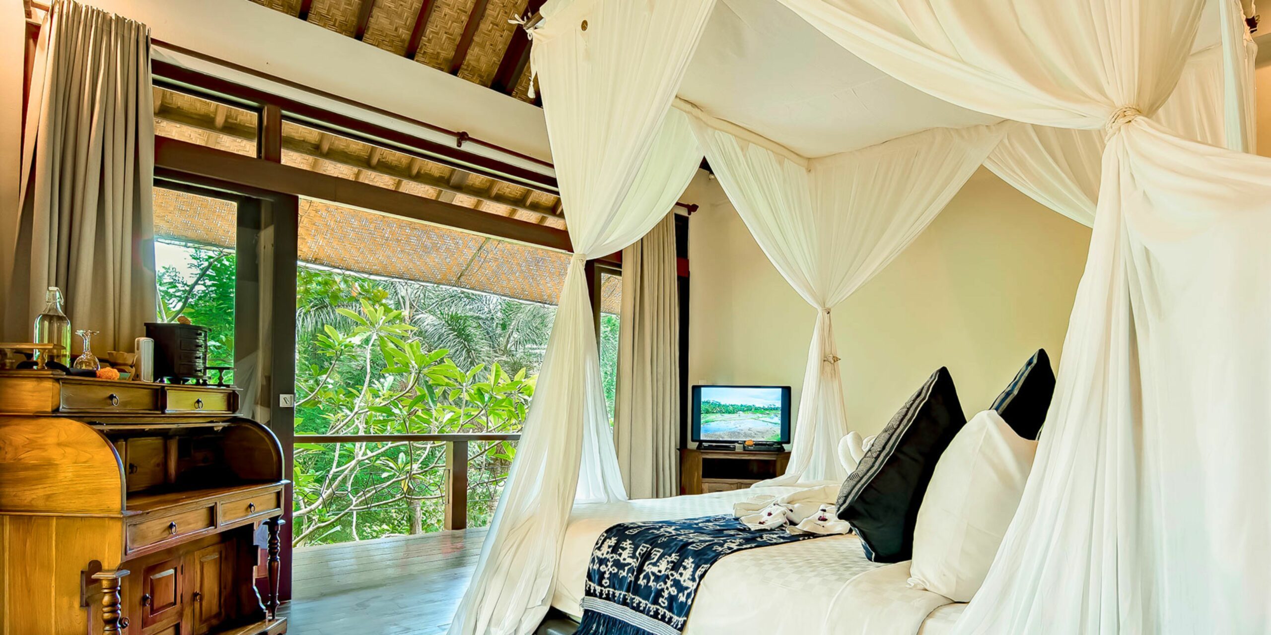 La chambre d'une villa pas chère à Bali, à Ubud
