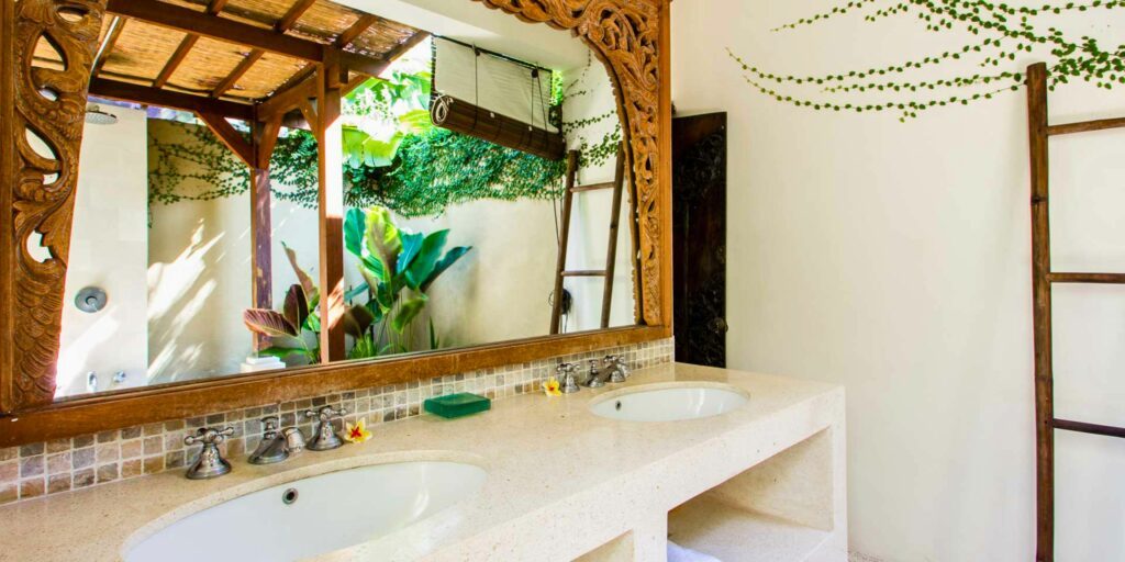 La salle de bain de la villa pas chère de Bali à Seminyak