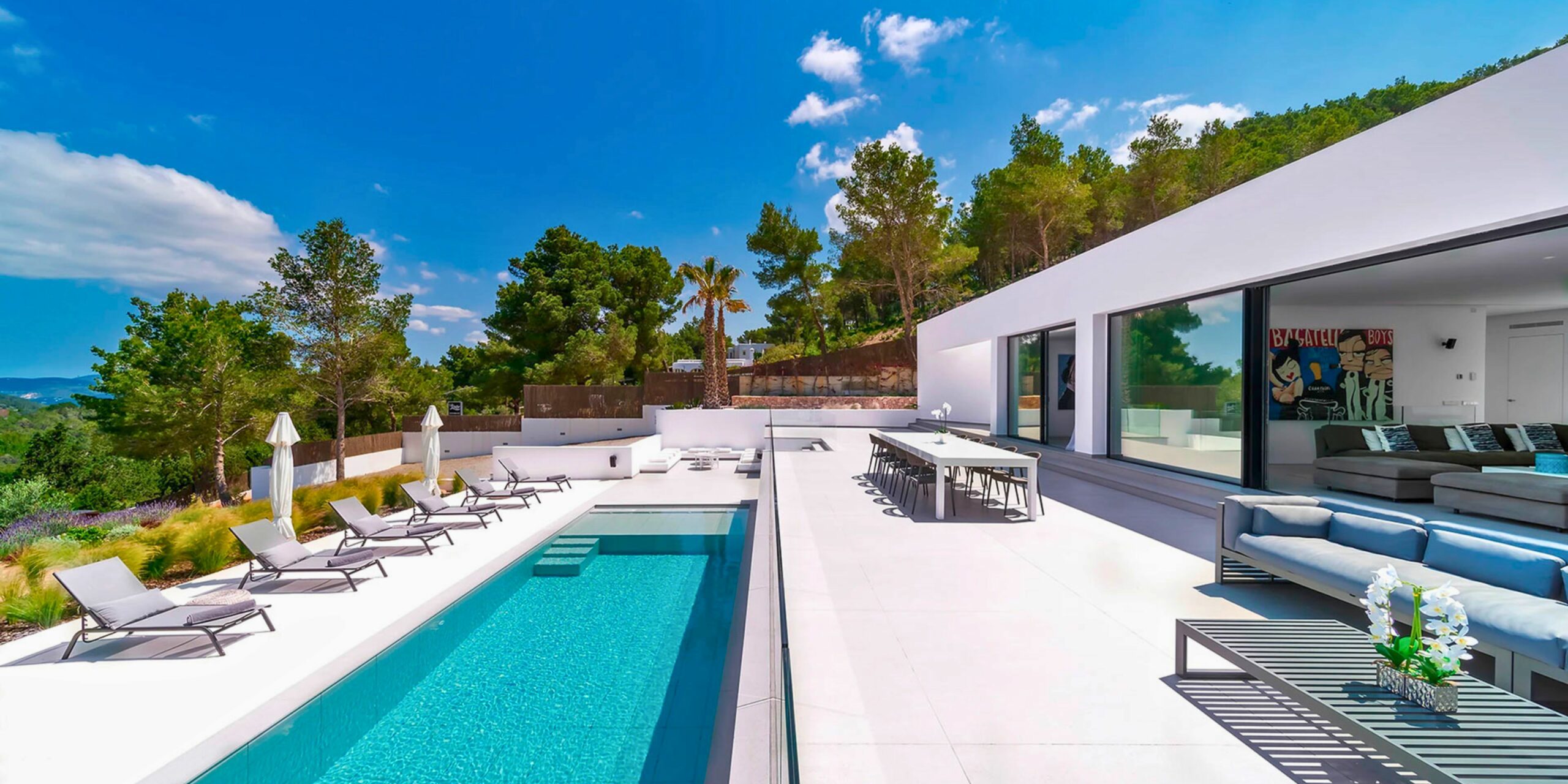 Une villa pour 10 personnes avec piscine chauffée à Ibiza